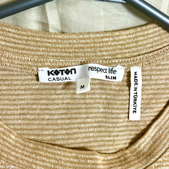 🆙 Embroidered Slim Fit T-Shirt Medium - Picture 2 of 4